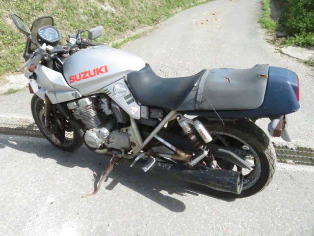 ◆刀/GK77A◆SUZUKI/スズキ　GSX400　フロントフォーク　セル/火花/電装系統確認済_画像9