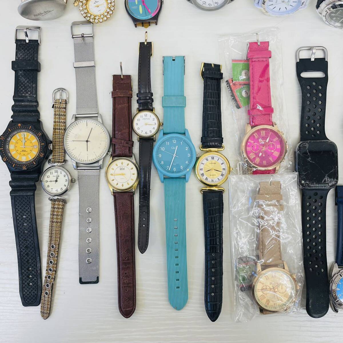 680 clock 20 point set sale together large amount swatch Swatch Apple watch Apple watch ELGIN Elgin Q&Q Disney original leather QZ AT