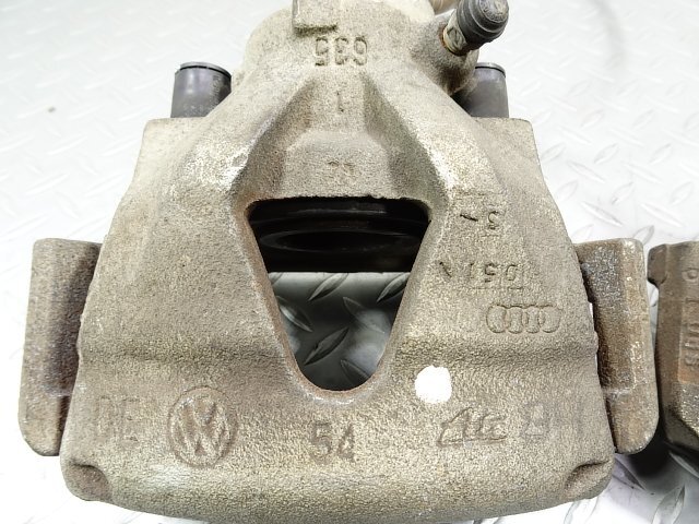 B/CA24#VW NewBeetle GH-9CAWU ( New Beetle turbo 2003y)# front brake calipers left right ( right F left F front caliper 