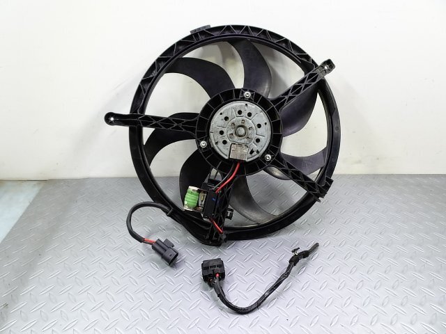 ガ上/CI15■BMW MINI R56 DBA-SV16 (ミニ クーパーS 2010y後期■電動ファン 2752632 (クーリングファン R55等_画像1