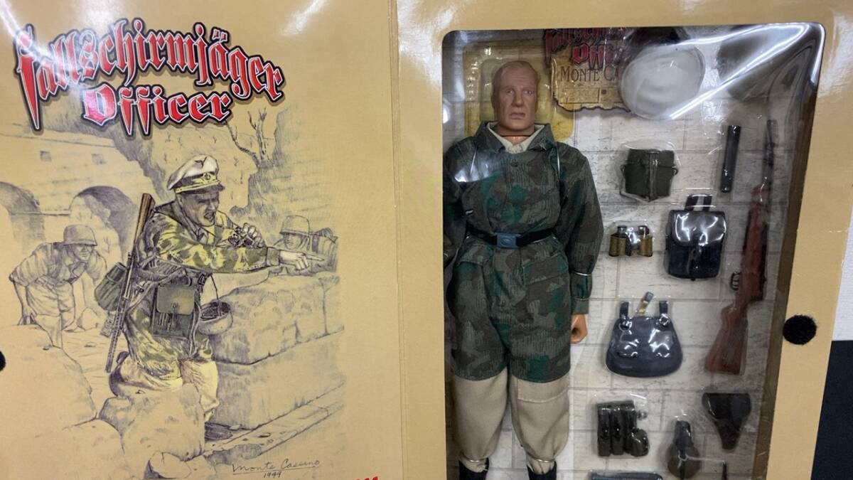 #K【未使用/21センチュリー トイズ アルティメット ソルジャー94】『THE ULITIMATE SOLDIER/Fallschrimjager Officer』●検)GIジョー拳銃_画像2