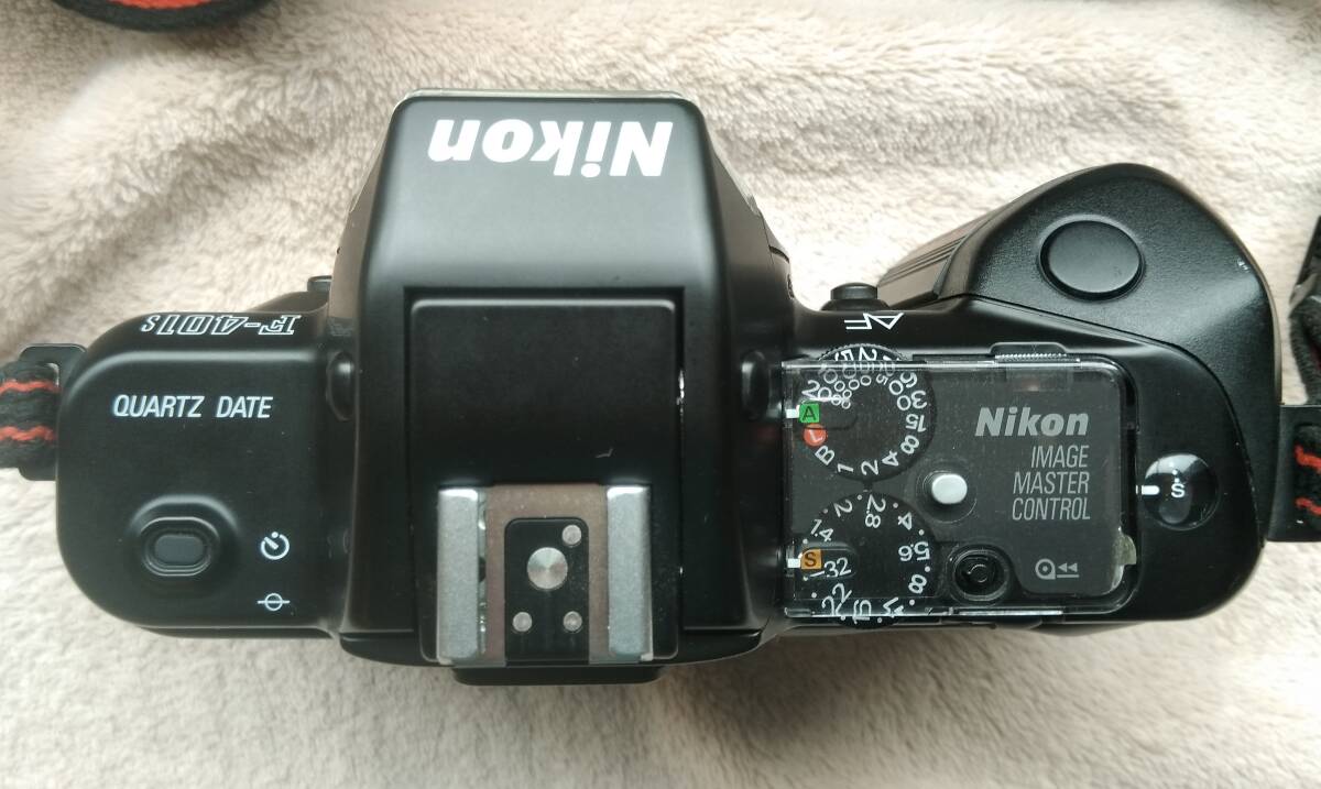 NIKON(ニコン) F401S AF-NIKKOR 35-70mm SIGMA AF ZOOM 75-200mm ネックストラップ ケース ジャンク品(一部動作確認済み)の画像3
