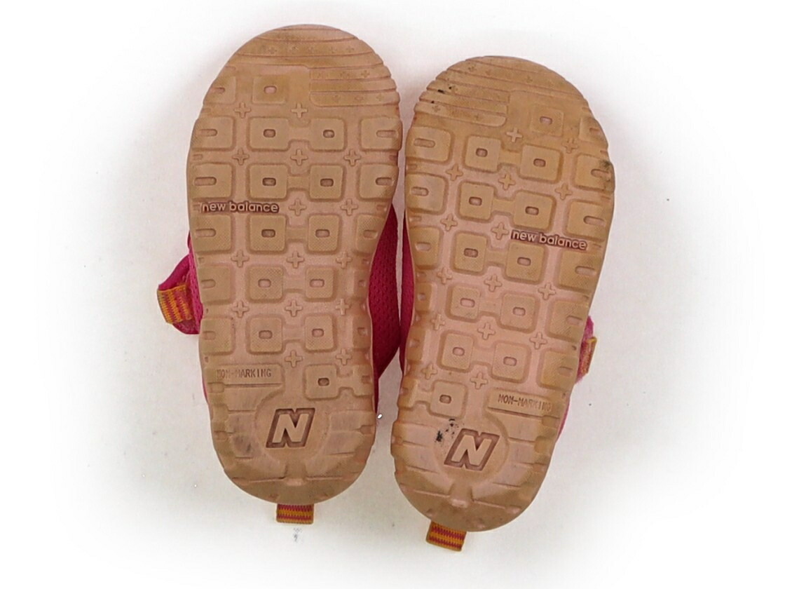 ニューバランス New Balance スニーカー 靴14cm～ 女の子 子供服 ベビー服 キッズ_画像4