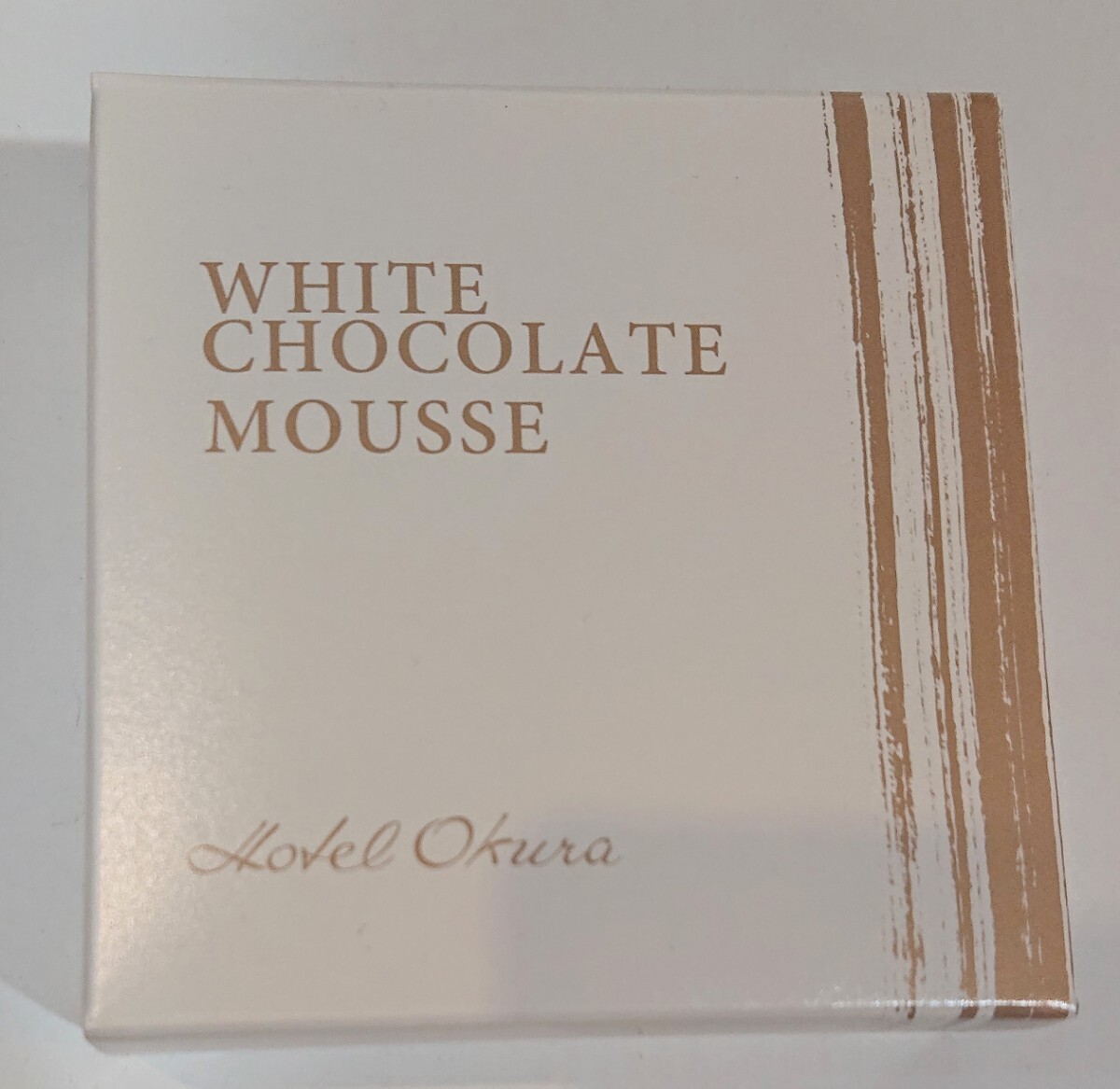 ホテルオークラ レアチーズムース ホワイトチョコレートムースの画像2