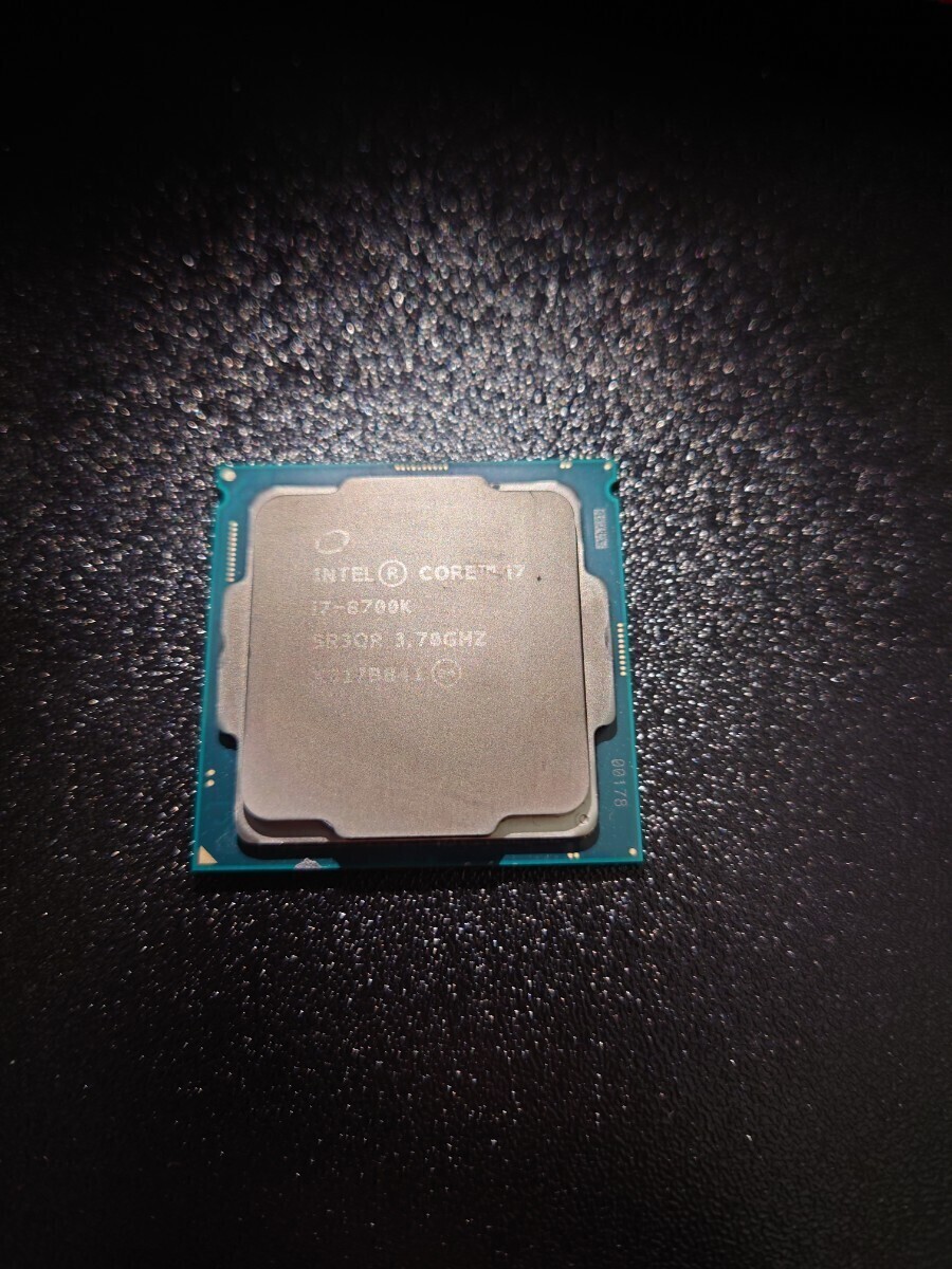 Intel COREi7 8700K