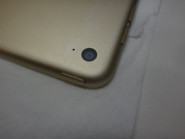 海外版 Apple iPad Air 2 MH182ZP/A タブレット 本体 Wi-Fiモデル 64GB ゴールド 動作確認済の画像7