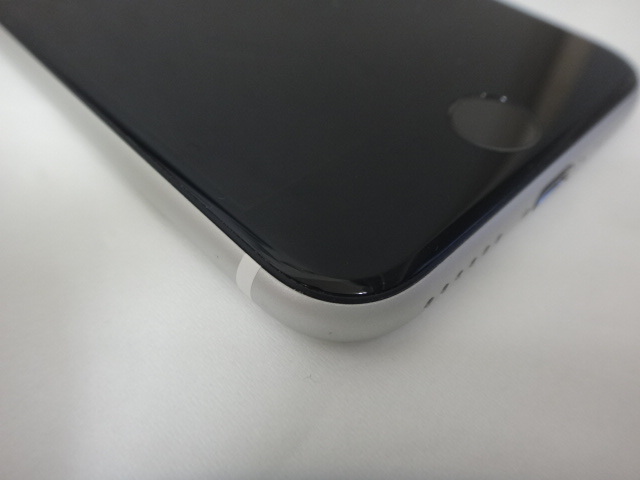 SIMフリー アイフォン/iPhone SE (第2世代) ホワイト 64GB MX9T2J/A バッテリー最大容量80％ 初期化済 ②の画像4