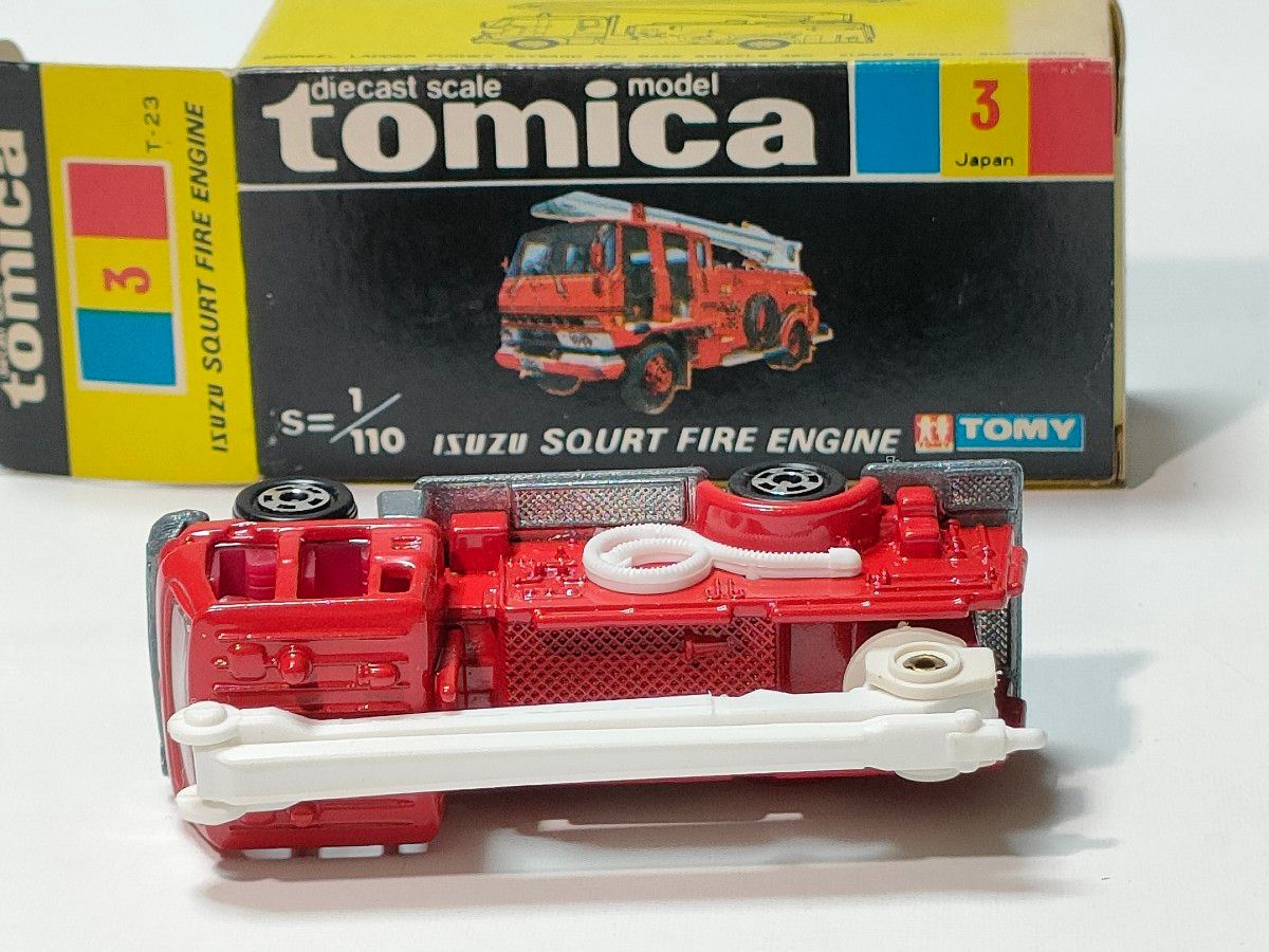 黒箱トミカ 3 イスズ スクアート消防車 美品 日本製 デッドストック 黒箱トミカ 3 イスズ スクアート消防車 美品 日本製 デッド