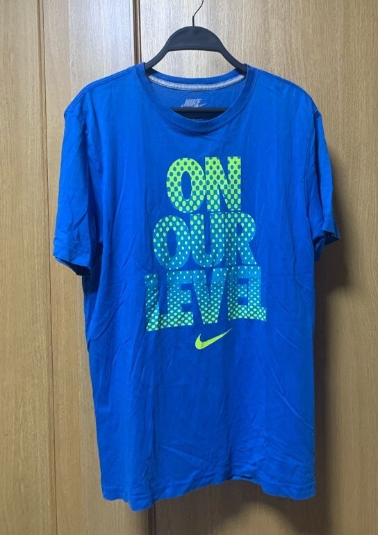 NIKE　半袖Tシャツ　サイズXL_画像1