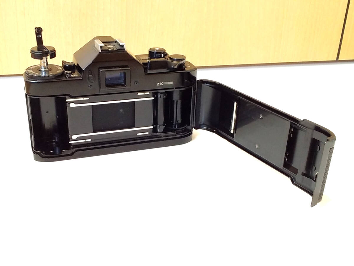 【 動作品 / ジャンク 】 CANON A-1 SLR 35mm Film Camera Body キヤノン 一眼レフ フィルムカメラ ボディ_画像8