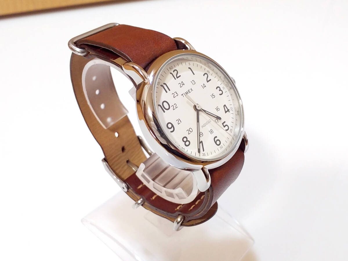 【 稼働中 】 TIMEX INDIGLO Weekender T2P495 Quartz Wrist Watch タイメックス インディグロ クオーツ 腕時計の画像3