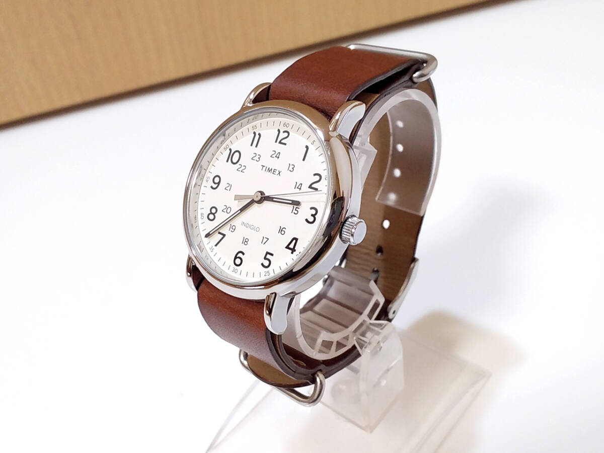 【 稼働中 】 TIMEX INDIGLO Weekender T2P495 Quartz Wrist Watch タイメックス インディグロ クオーツ 腕時計の画像2