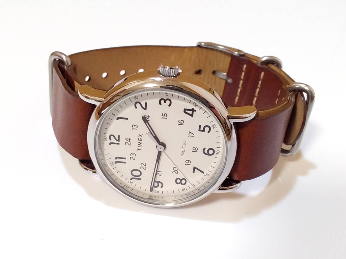 【 稼働中 】 TIMEX INDIGLO Weekender T2P495 Quartz Wrist Watch タイメックス インディグロ クオーツ 腕時計の画像1