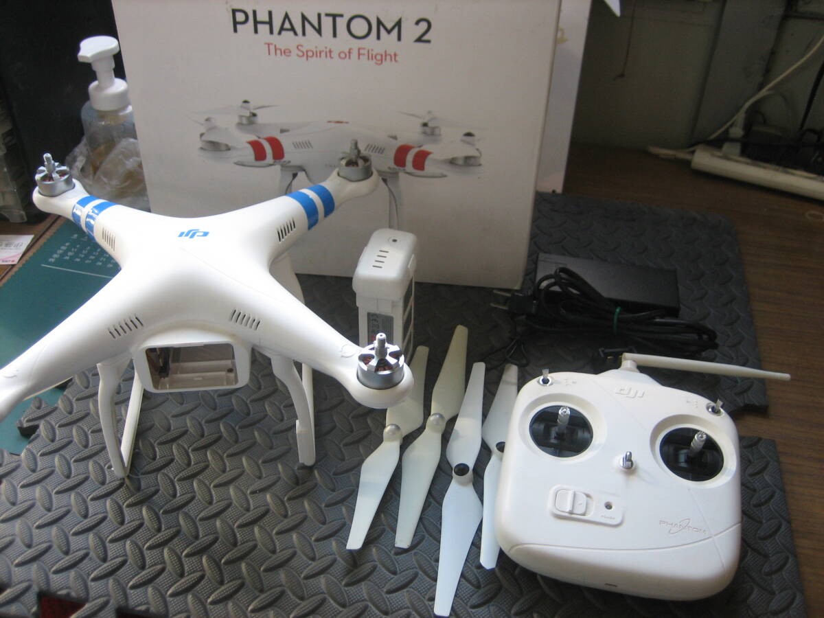 RCドローン DJI Phantom 2 PV330/RC900 ジャンク品の画像1