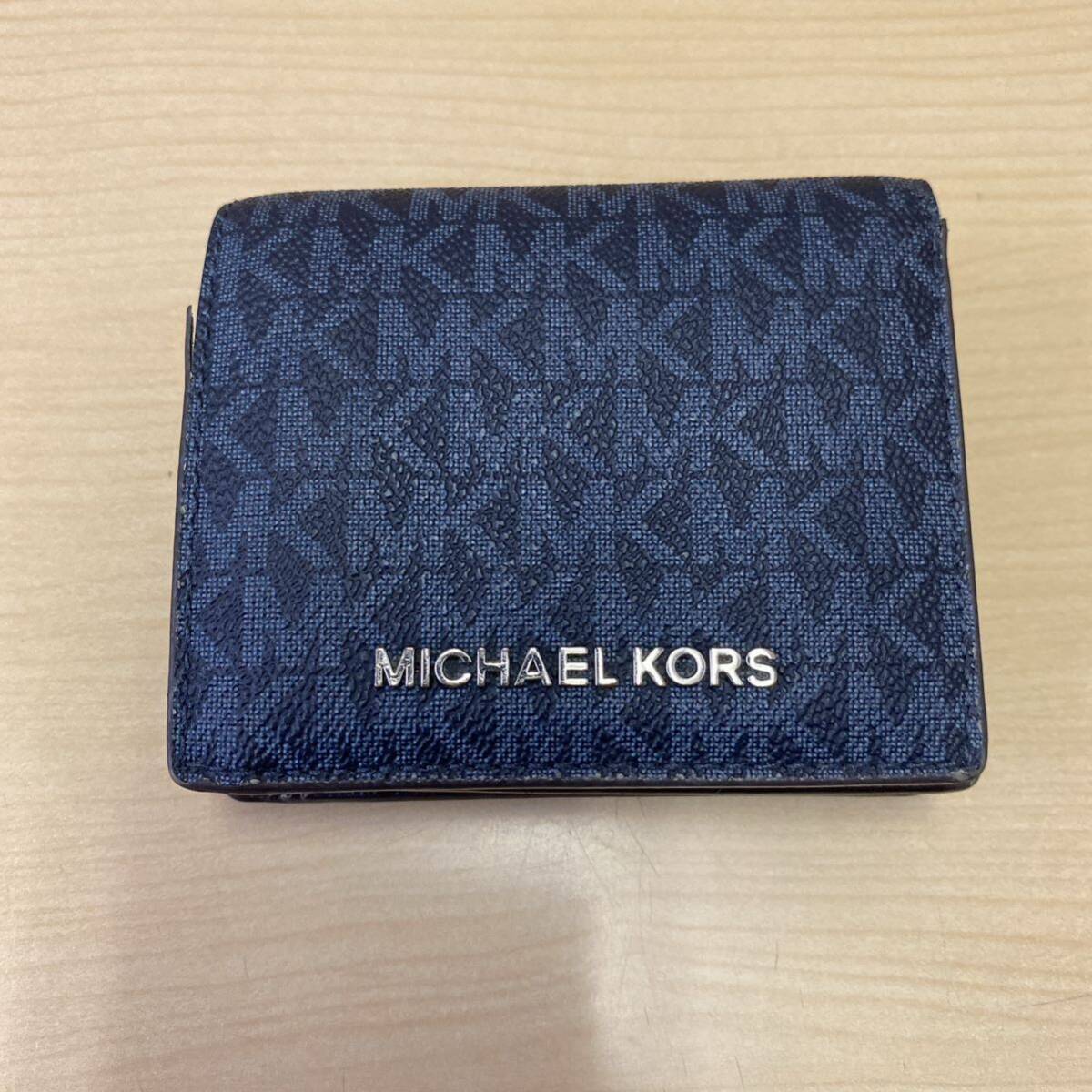【TK0405】MICHEAL KORS マイケルコース 2つ折り財布 ネイビー 紺色 キズあり 汚れあり 小銭入れ カード入れ 使用感ありの画像1