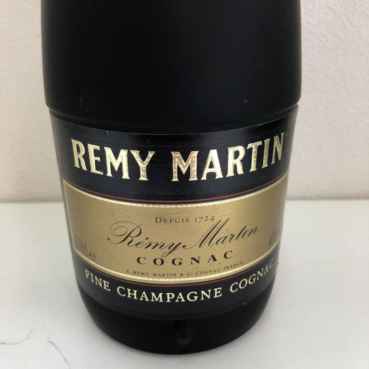 【S0409】 ※20歳未満の者に対する酒類の販売はいたしません ※未開栓 REMY MARTIN レミーマルタン FINE CHAMPAGNE COGNAC 700ml 40度 お酒の画像2