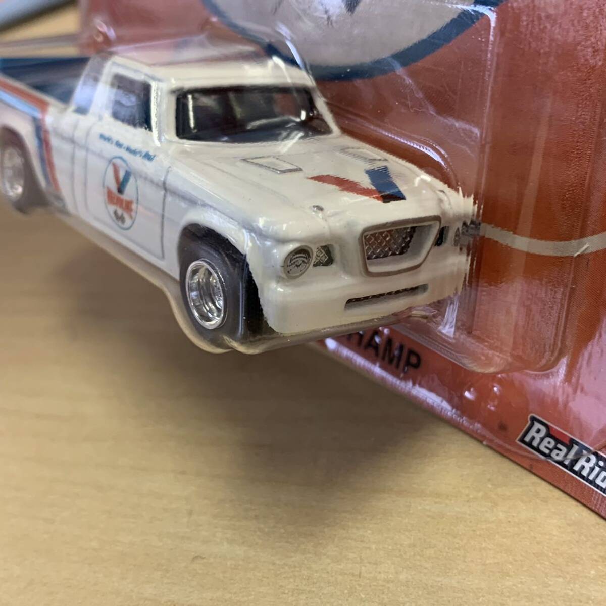 【TS0421 57】ホットウィール Hot Wheels VALVOLINE '63 STUDEBAKER CHAMP DLB45 Real Riders 未開封 コレクション ミニカーの画像2