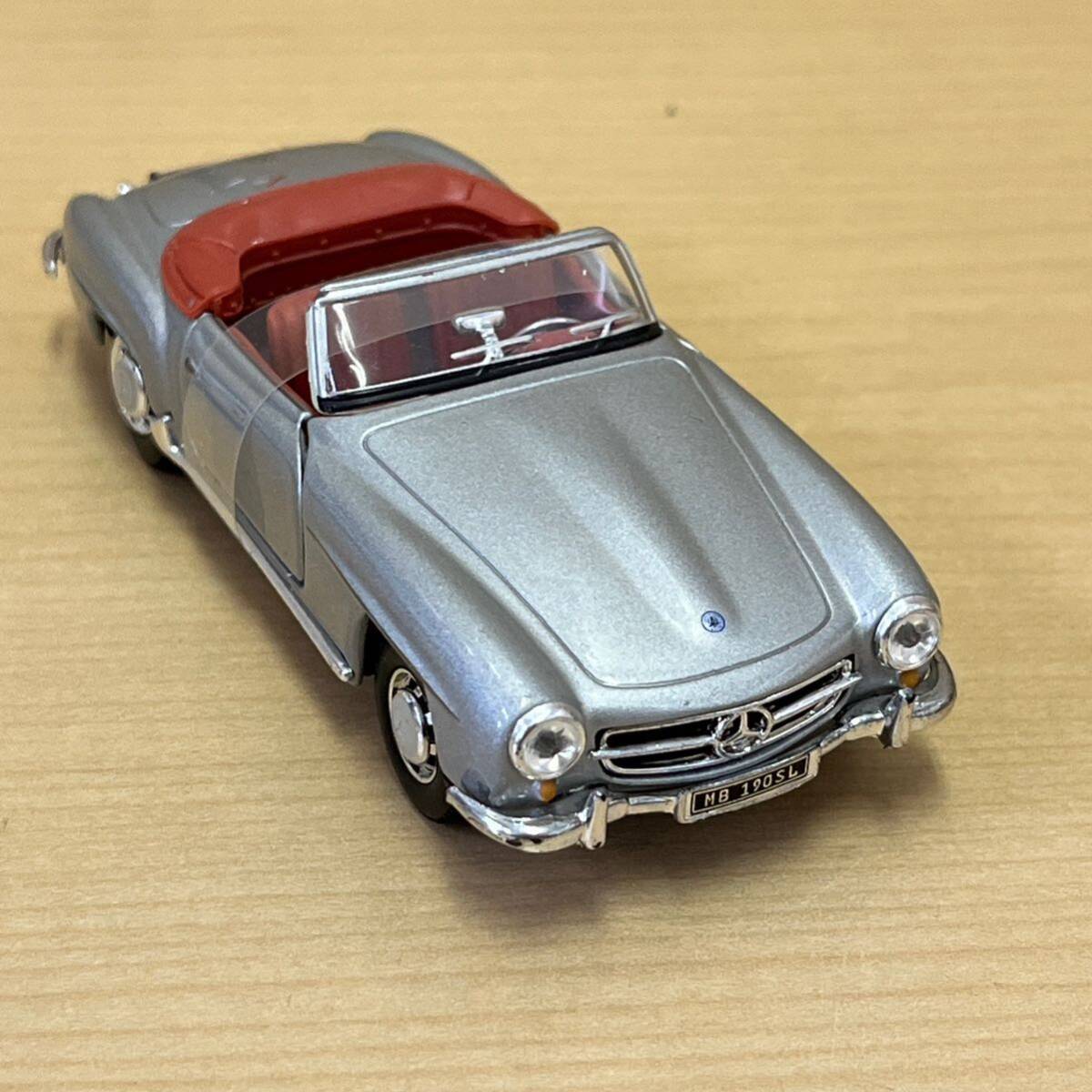 [TS0421]18 миникар Mercedes Benz MB190SL серебряный цвет открытый машина высококлассный машина коллекция античный машина 