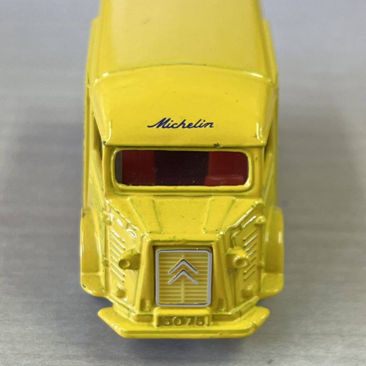 【TS0421 66】トミカ CITROEN H TRUCK 1/71 HG MICHELIN ミシュラン チョロQ ミニカー 2個セットの画像4