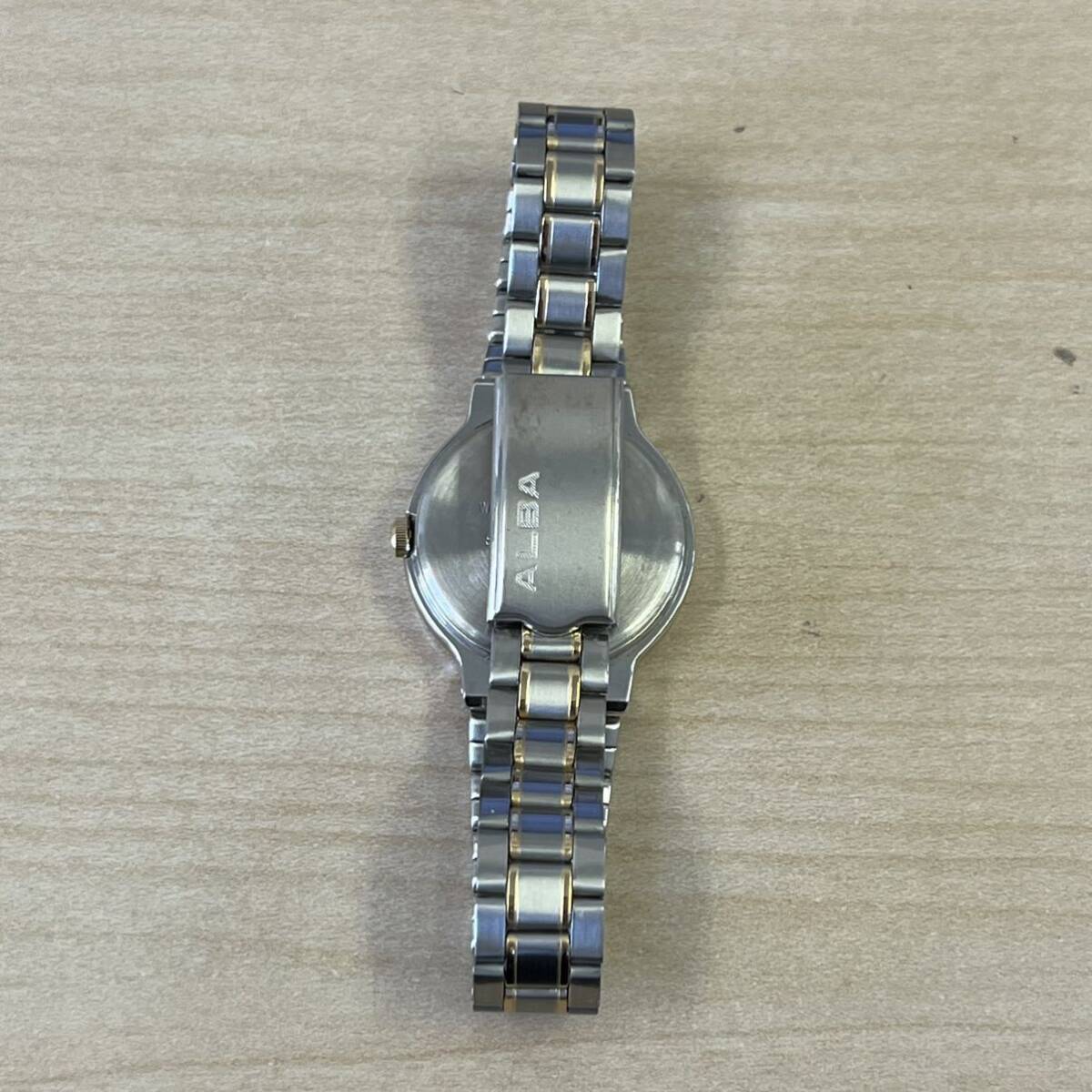 【T0425】ALBA アルバ 腕時計 クォーツ V849-0060 白文字盤 不動品 動作未確認 ケース付きの画像3