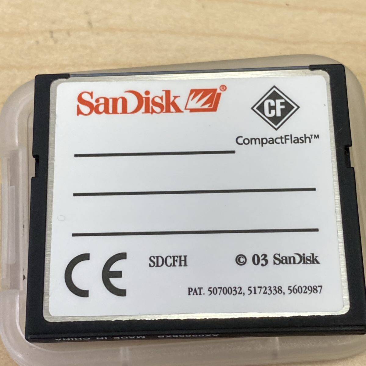 【TS0427】 SanDisk サンディスク コンパクトフラッシュ ultra Ⅱ 512MB Extreme Ⅲ 2.0GB CFカード ケース付き_画像3