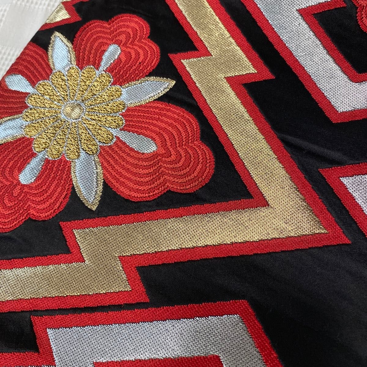 黒地に花菱模様 着物帯 六通袋帯 京袋帯 リメイク 金糸 金銀糸 黒地に花菱模様 着物帯 六通袋帯 京袋帯 リメイク 金糸 金銀糸