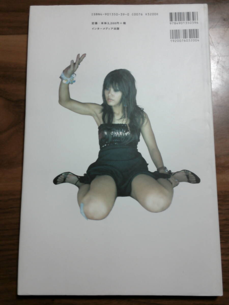 納見佳容 写真集 Damage 2001年 初版 USED品 冊子 本 全日本女子プロレス　格闘技　_画像2