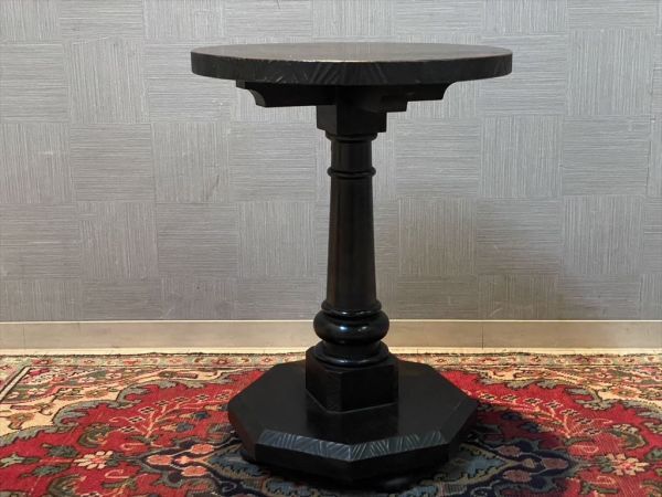 西洋アンティーク 重厚なアールデコ様式 ラウンドテーブル オーク無垢材 スペイン サイドテーブル カフェテーブル ティーテーブルの画像5