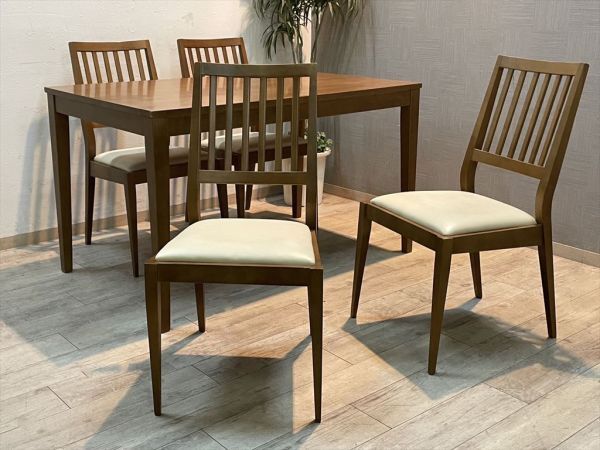IDC大塚家具 高品質ダイニング5点セット テーブル＋チェア4脚 天然木 食卓椅子の画像1