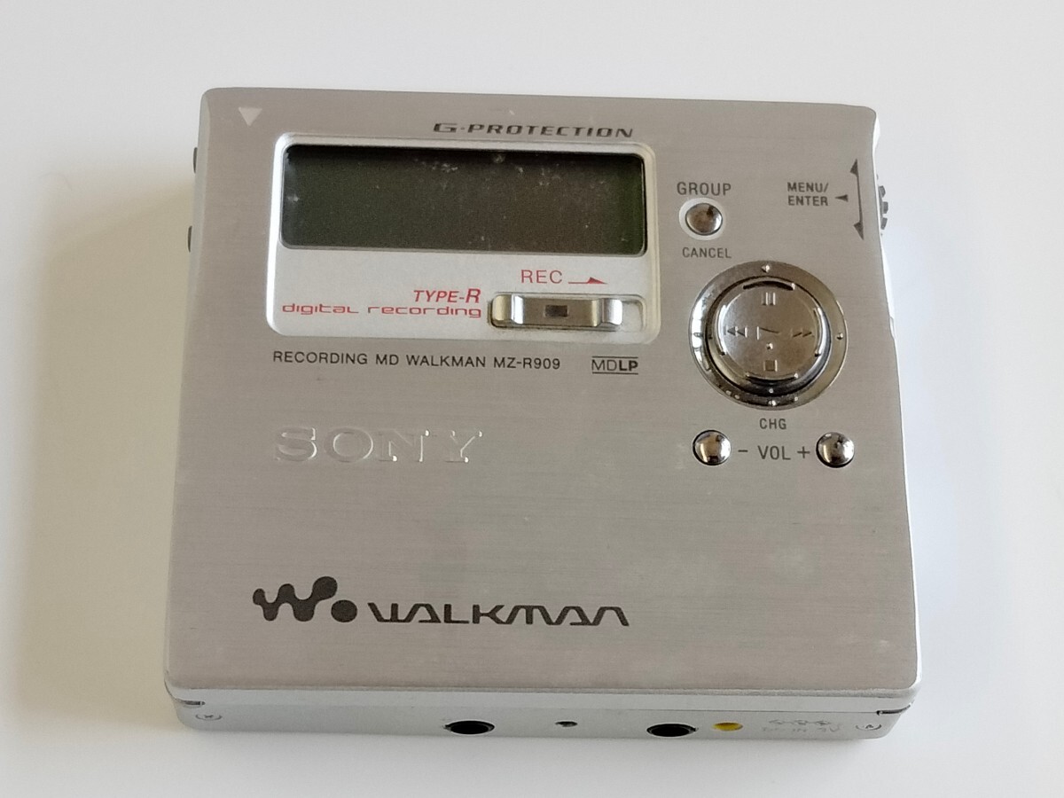 ソニー MDウォークマン MZ-R909 本体 プレーヤー 録音 レコーダー F60212の画像1