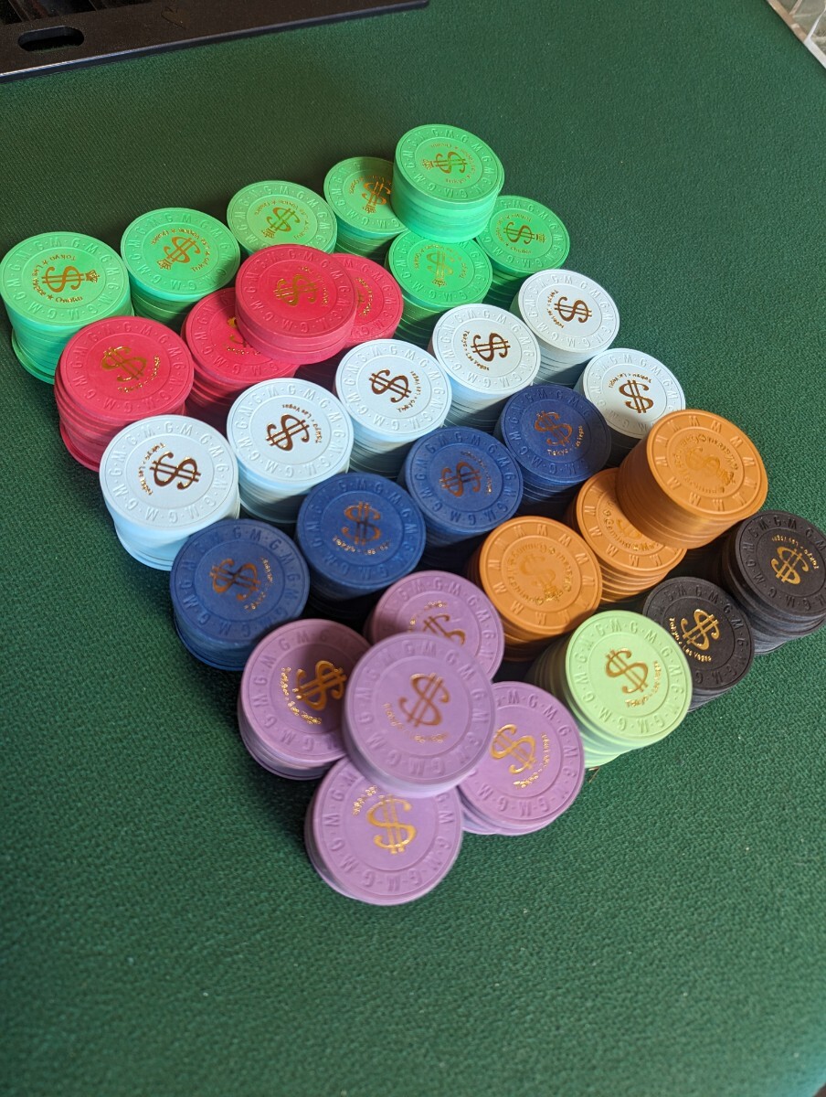 Yahoo!オークション - カジノチップ 約300枚 ポーカー ブラック Yahoo!オークション - カジノチップ 約300枚 ポーカー ブラック