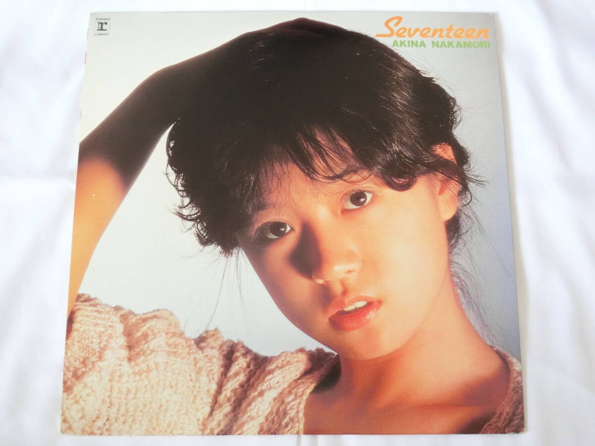 中森明菜 12インチシングル Seventeen ピクチャーレコード ライナー欠 少女A スローモーション_画像1