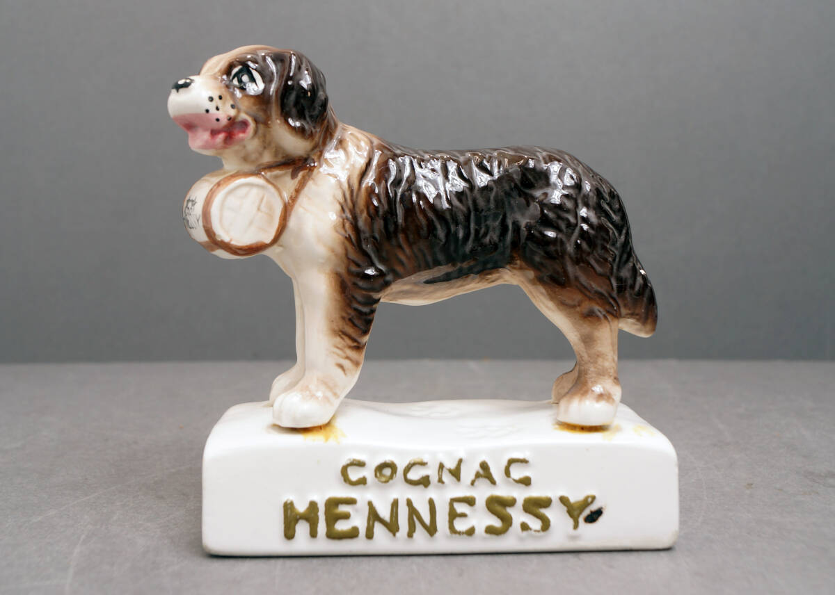 COGNAC HENNESSY 陶器製 セントバーナード  置物の画像1