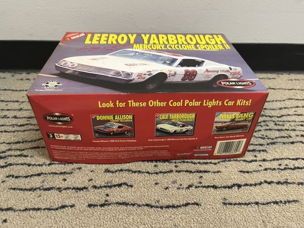 W212-CH3-591【未開封】NASCAR ナスカー Leeroy Yarbrough リーロイ・ヤーブロー マーキュリー サイクロン スポイラーII 1/25スケールの画像2