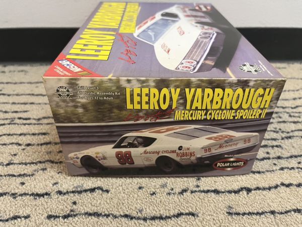W212-CH3-591【未開封】NASCAR ナスカー Leeroy Yarbrough リーロイ・ヤーブロー マーキュリー サイクロン スポイラーII 1/25スケールの画像5