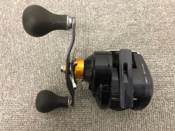 D353-CH12-38 Daiwa ダイワ ライトゲーム ICV 150H リール ブライト-m 2-2000 釣り具 ベイトリール