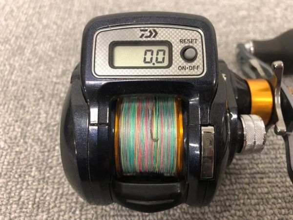 D353-CH12-38 Daiwa ダイワ ライトゲーム ICV 150H リール ブライト-m 2-2000 釣り具 ベイトリール_画像2