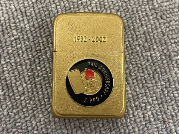 D131-CH4-385 Zippo ジッポ 70周年 アニバーサリーモデル 1932-2002 ライター 缶入り_画像4