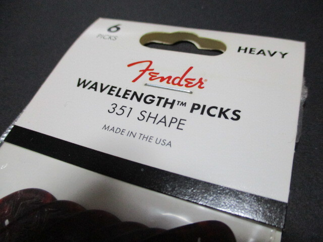 ★FENDER PICKS フェンダー ピック MADE IN THE USA HEAVY（351SHAPE） 6枚 セット 未開封★の画像2