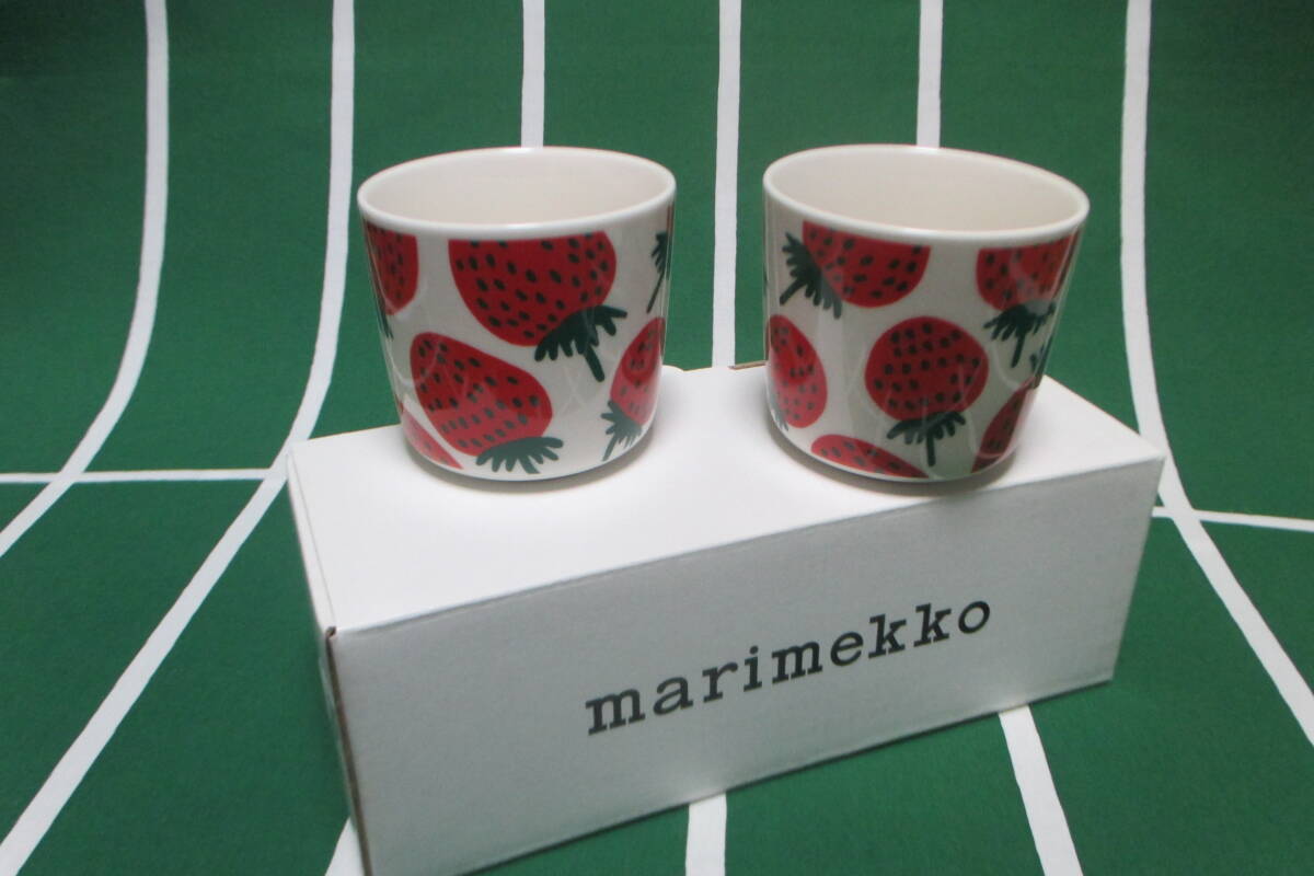 marimekko / マリメッコ◇MANSIKKA / マンシッカ ラテマグ◇「イチゴ」2個セット_画像1