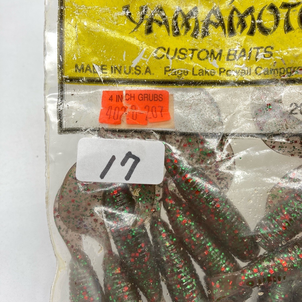 711878 ゲーリーヤマモト 4インチ シングルテールグラブ １７本 GARY YAMAMOTO SINGLE TAIL GRUB #207 ベビークローダッドR オールドパケ_画像4