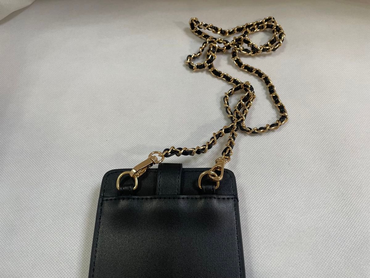 CHANEL GWP COCO CRUSH VIP ノベルティ 黒 携帯ショルダーポーチ CHANEL GWP COCO CRUSH VIP ノベルティ 黒 携帯ショルダーポーチ