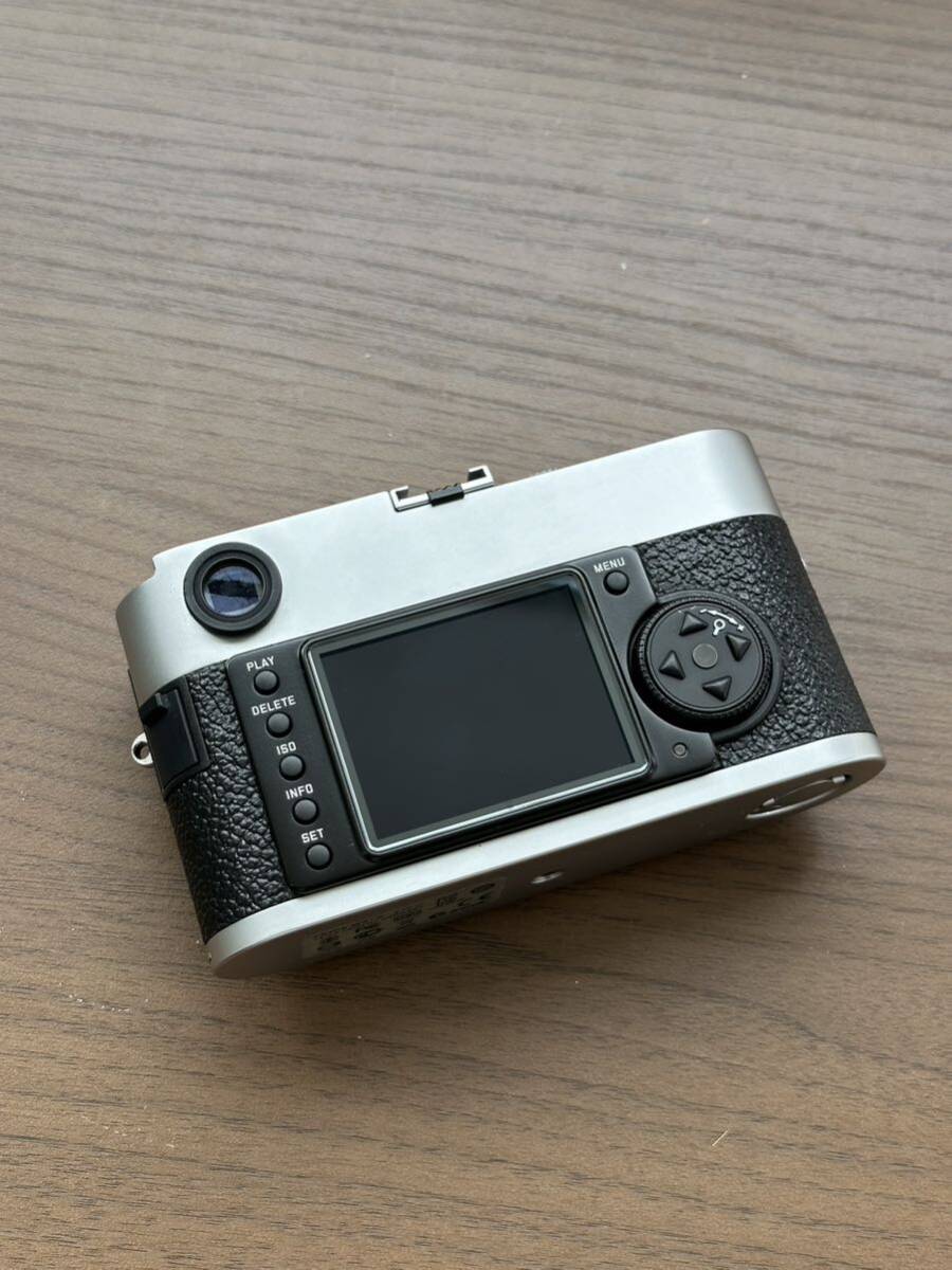 極美品 シャッター数3500回未満 CCD交換対策済み ライカ M9-P ボディ シルバークローム Leica M9-P 関連 Leica M8 M10 M11の画像4