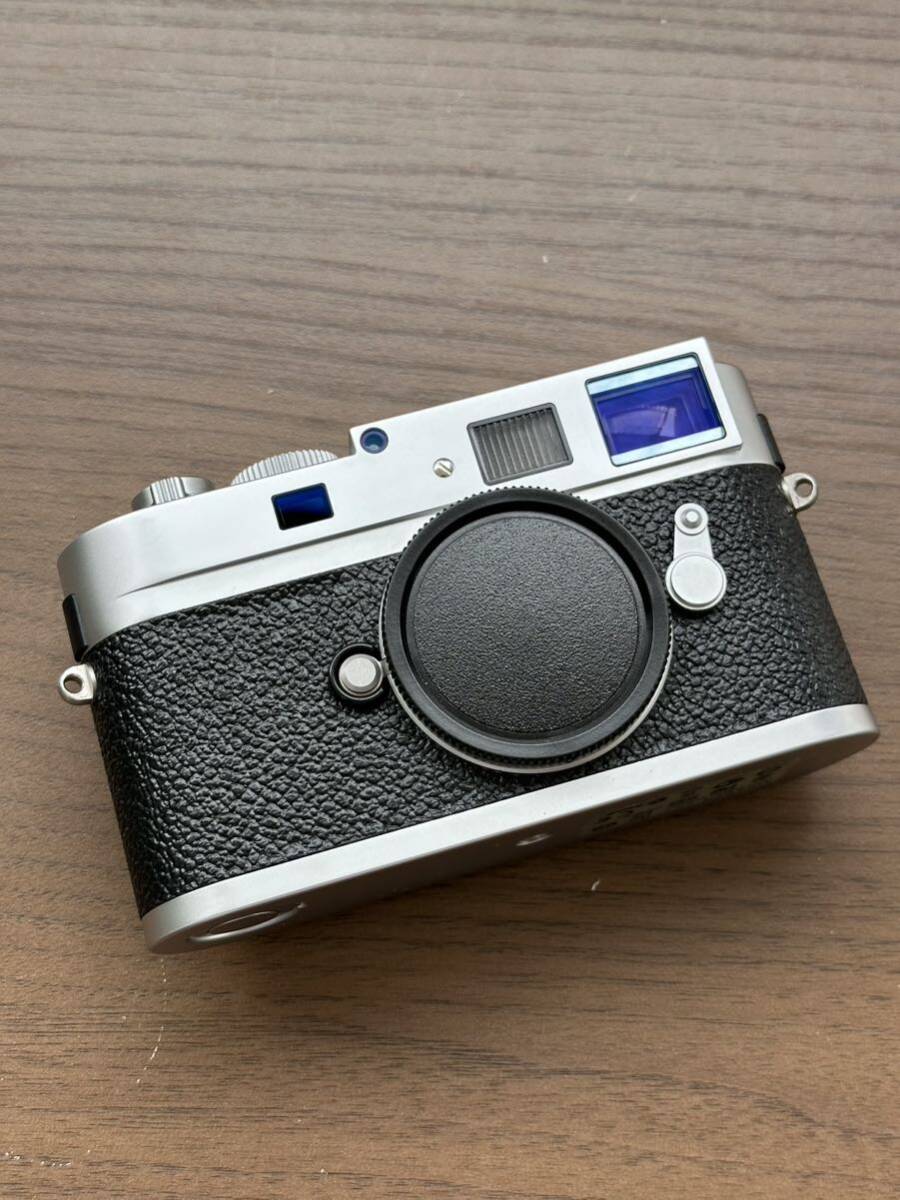 極美品 シャッター数3500回未満 CCD交換対策済み ライカ M9-P ボディ シルバークローム Leica M9-P 関連 Leica M8 M10 M11_画像2