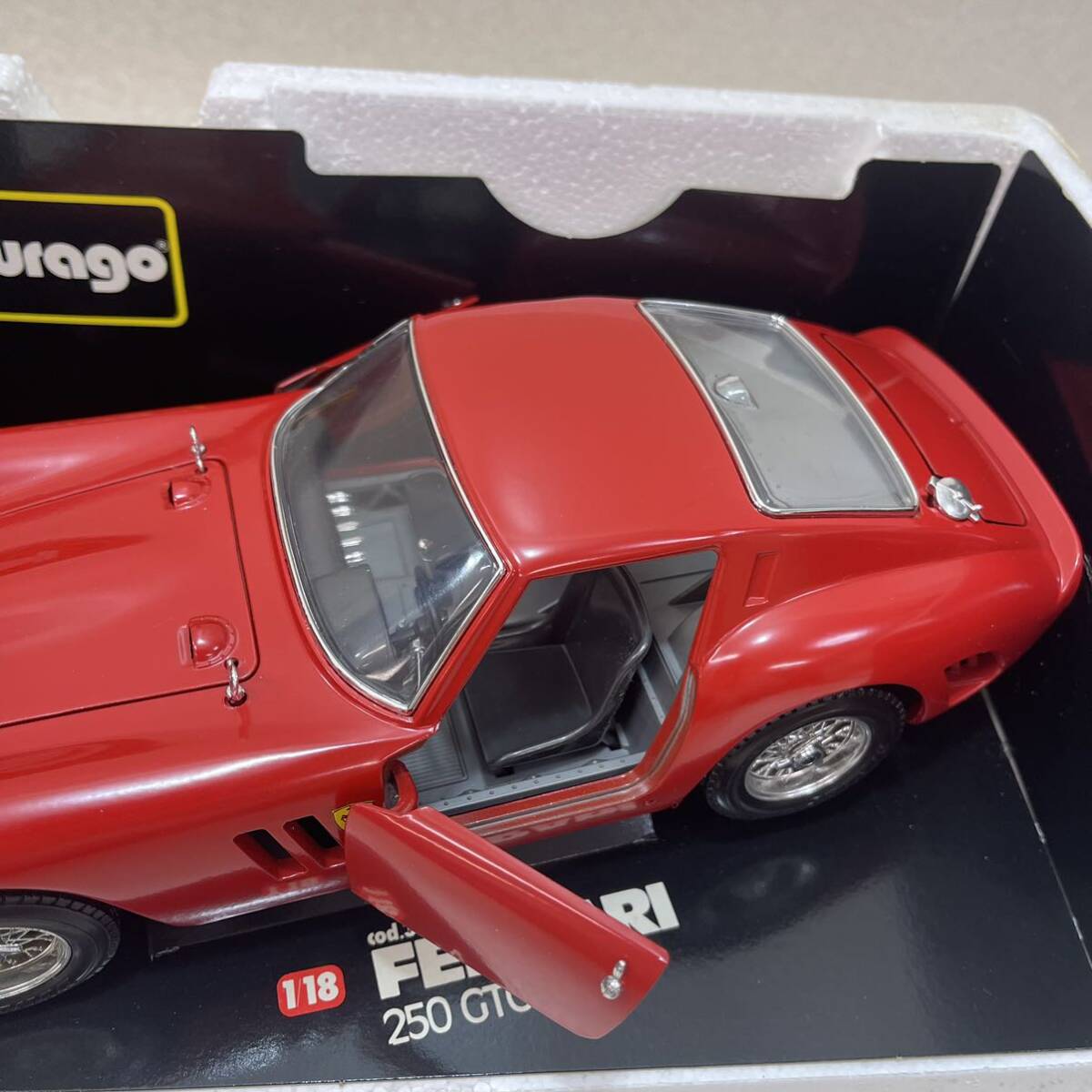 H4067★中古未使用品★cod.3011 FERRARI 250 GTO（1962）箱破れ_画像4