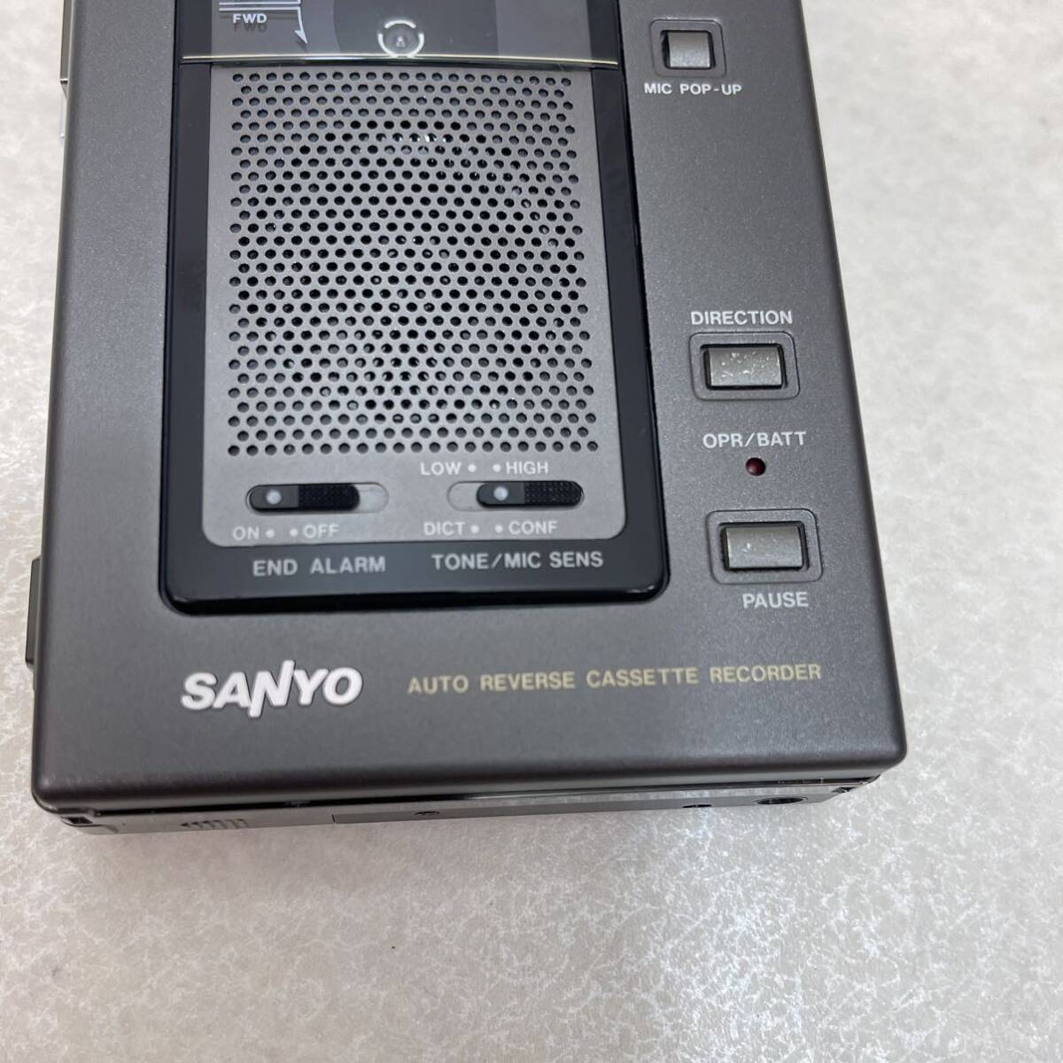 J2127★中古品★ジャンク品★動作未確認品 サンヨー SANYO カセットレコーダー MR-02 ケース付 の画像8