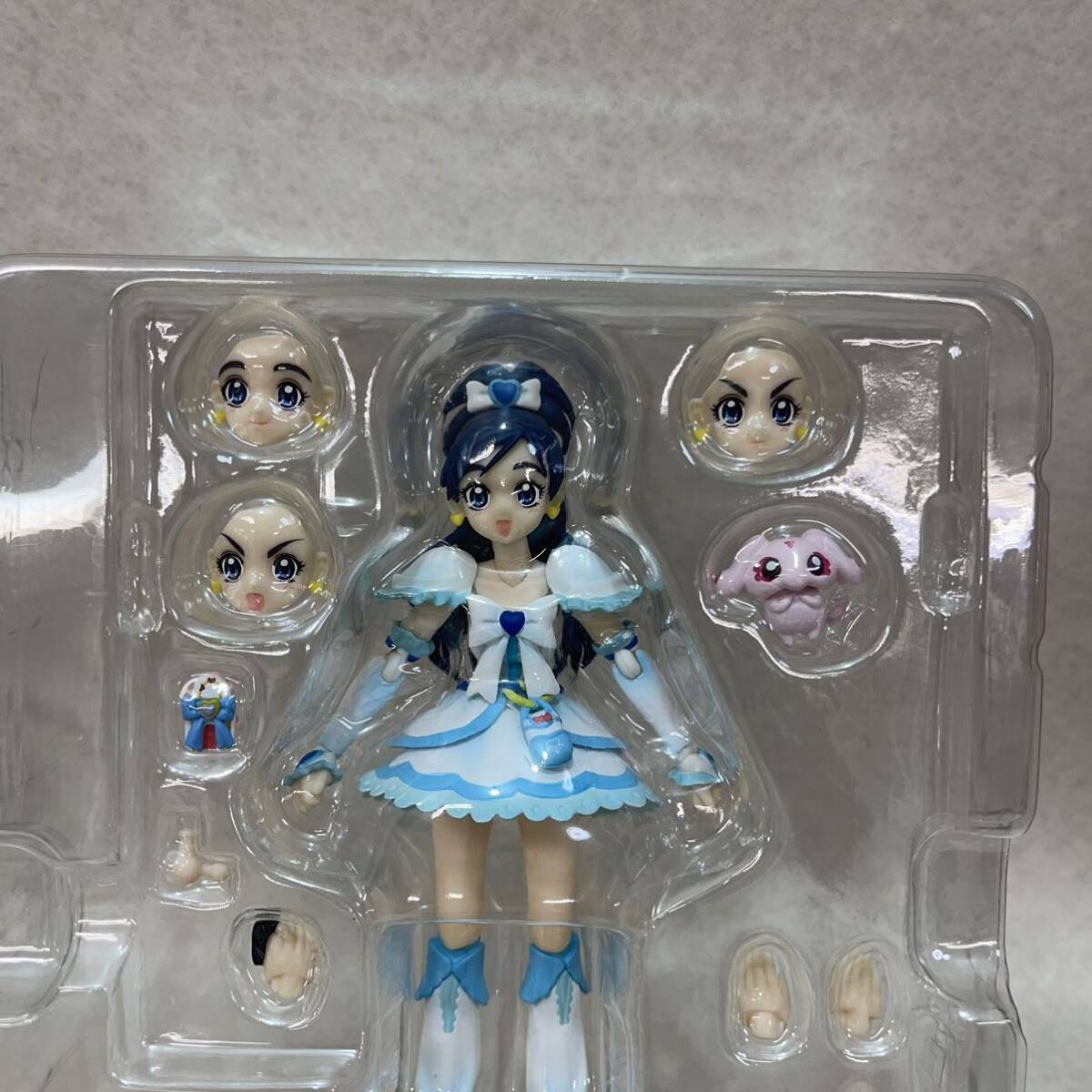 K3064★中古品★ バンダイ 魂ウェブ商店 S.H.フィギュアーツ ふたりはプリキュアMax Heart キュアホワイト同梱不可