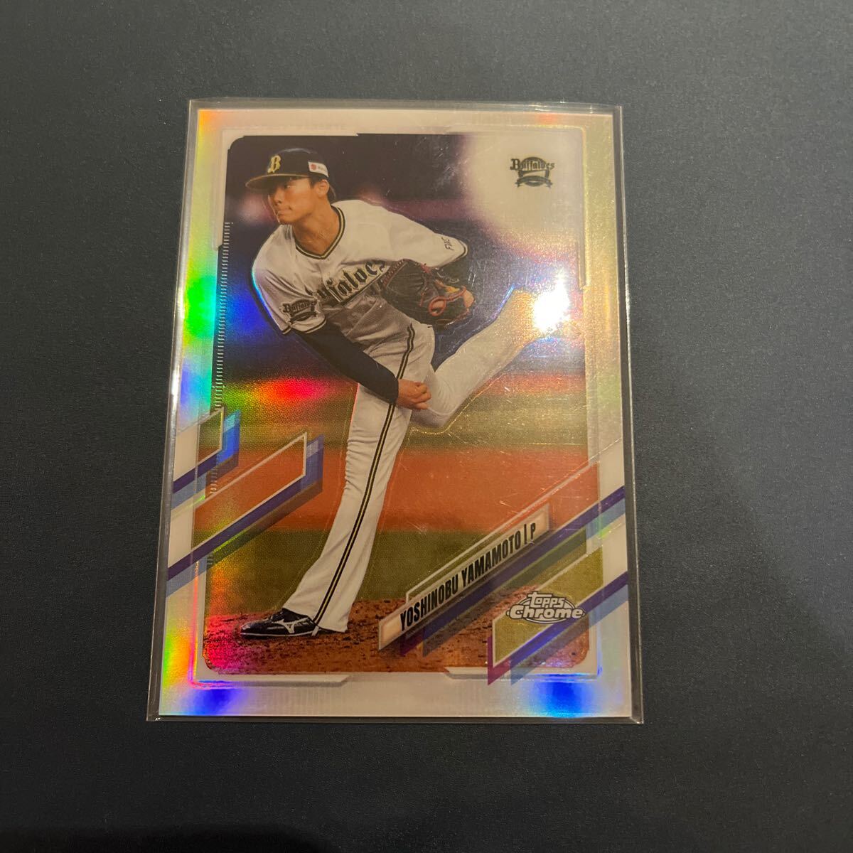 2021 TOPPS Chrome NPB 山本由伸 #90 初年度 リフラクター オリックス・バファローズ ドジャースの画像1