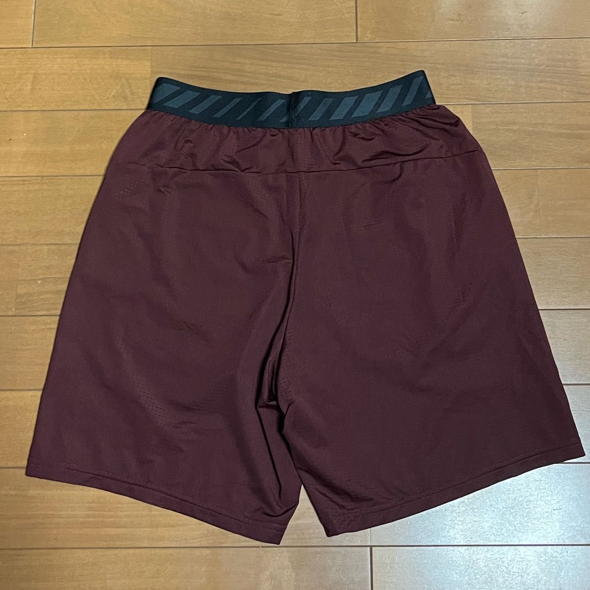 H&M  SPORT メンズ　ドライハーフパンツ　ショートパンツ　XS