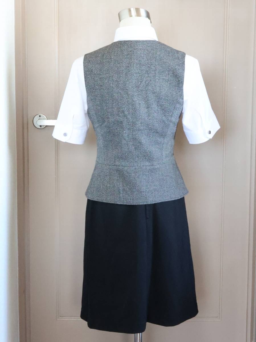 11 number celery - gray . black button used *OL uniform / office work clothes * used the best, skirt set, used blouse, new goods ribbon attaching 
